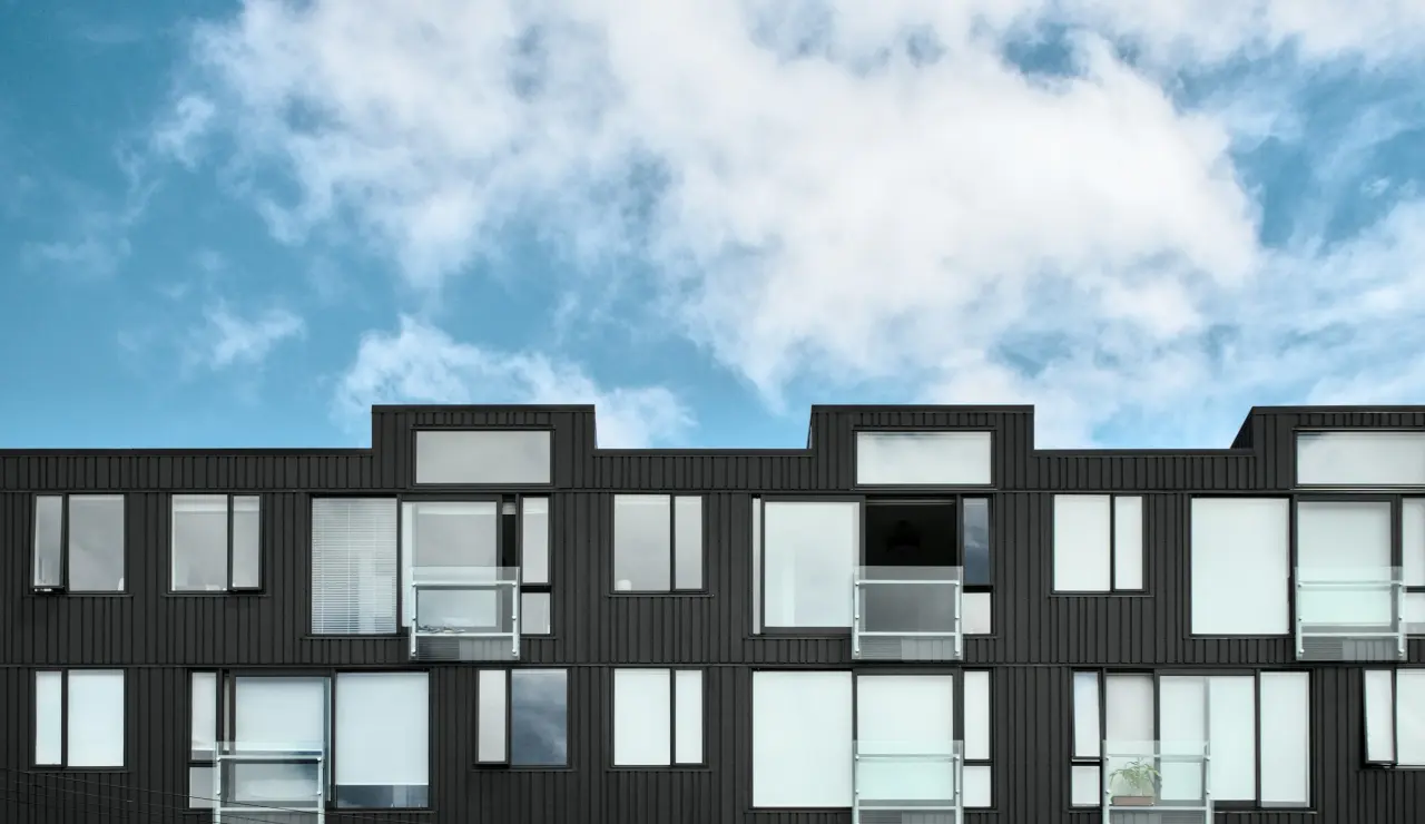 Nilüfer Residence: Penthouse facade