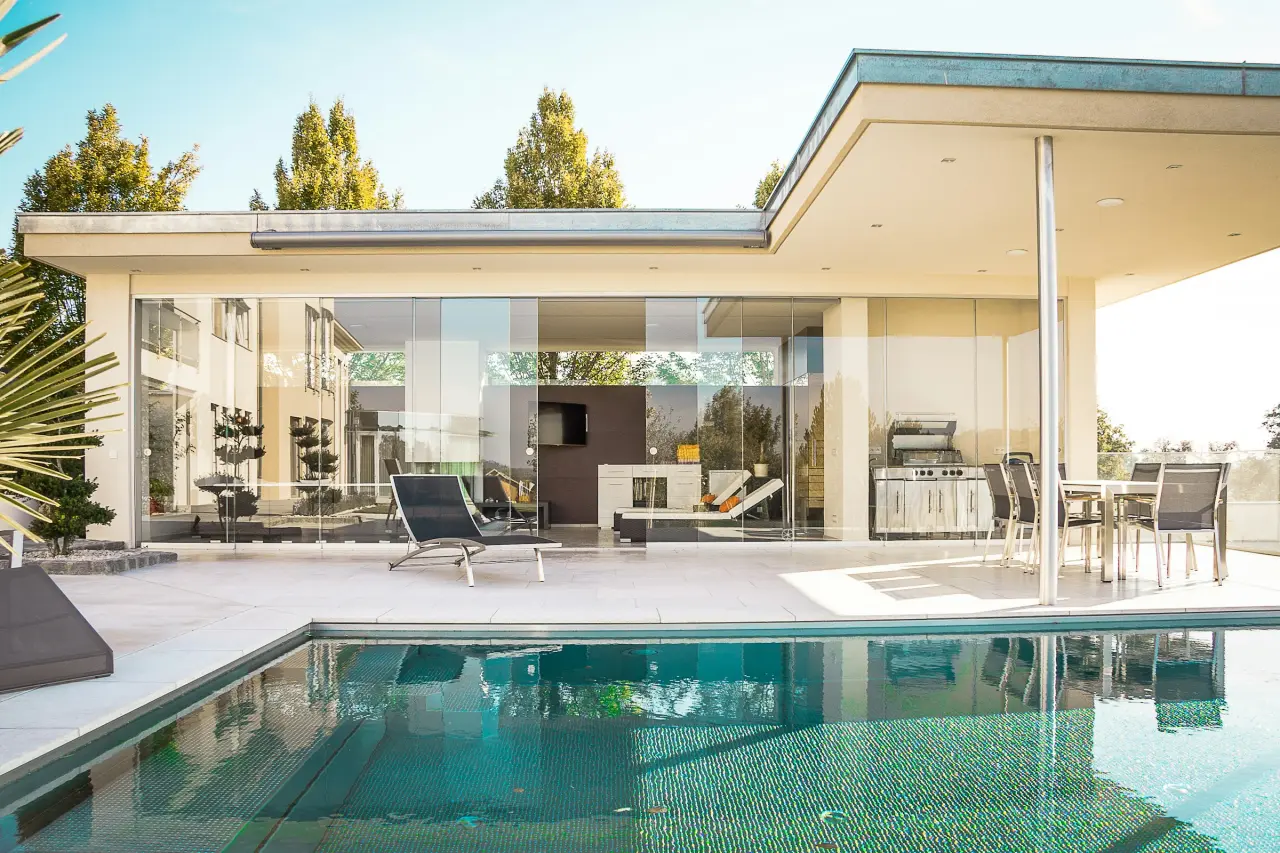 Beykoz Villas: Pool and terrace